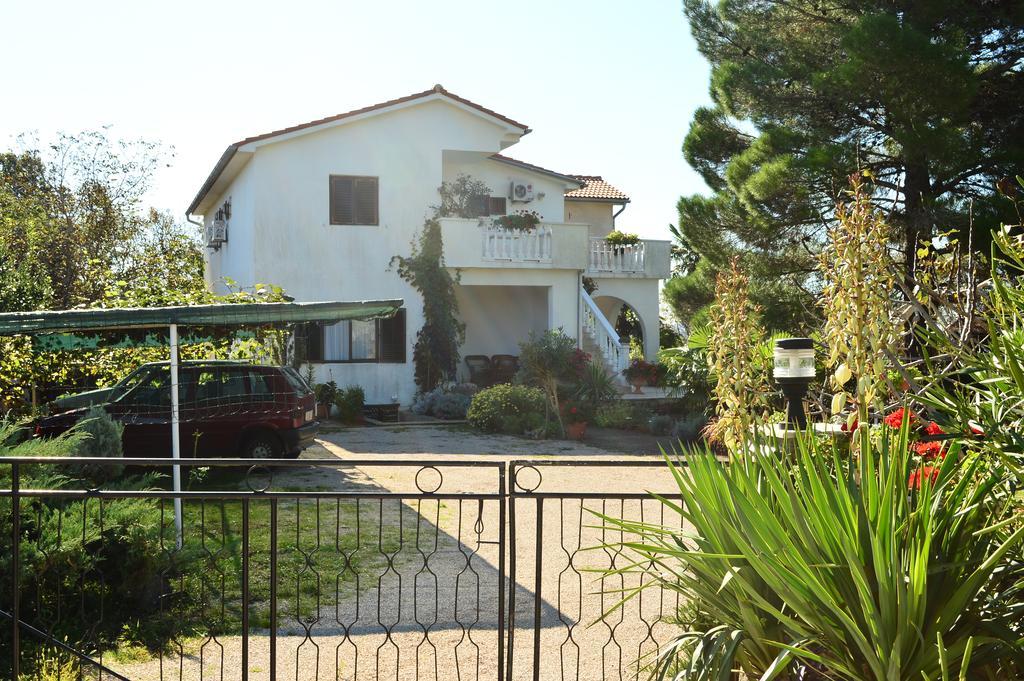 Apartments Stivic Pinezici  Exterior photo